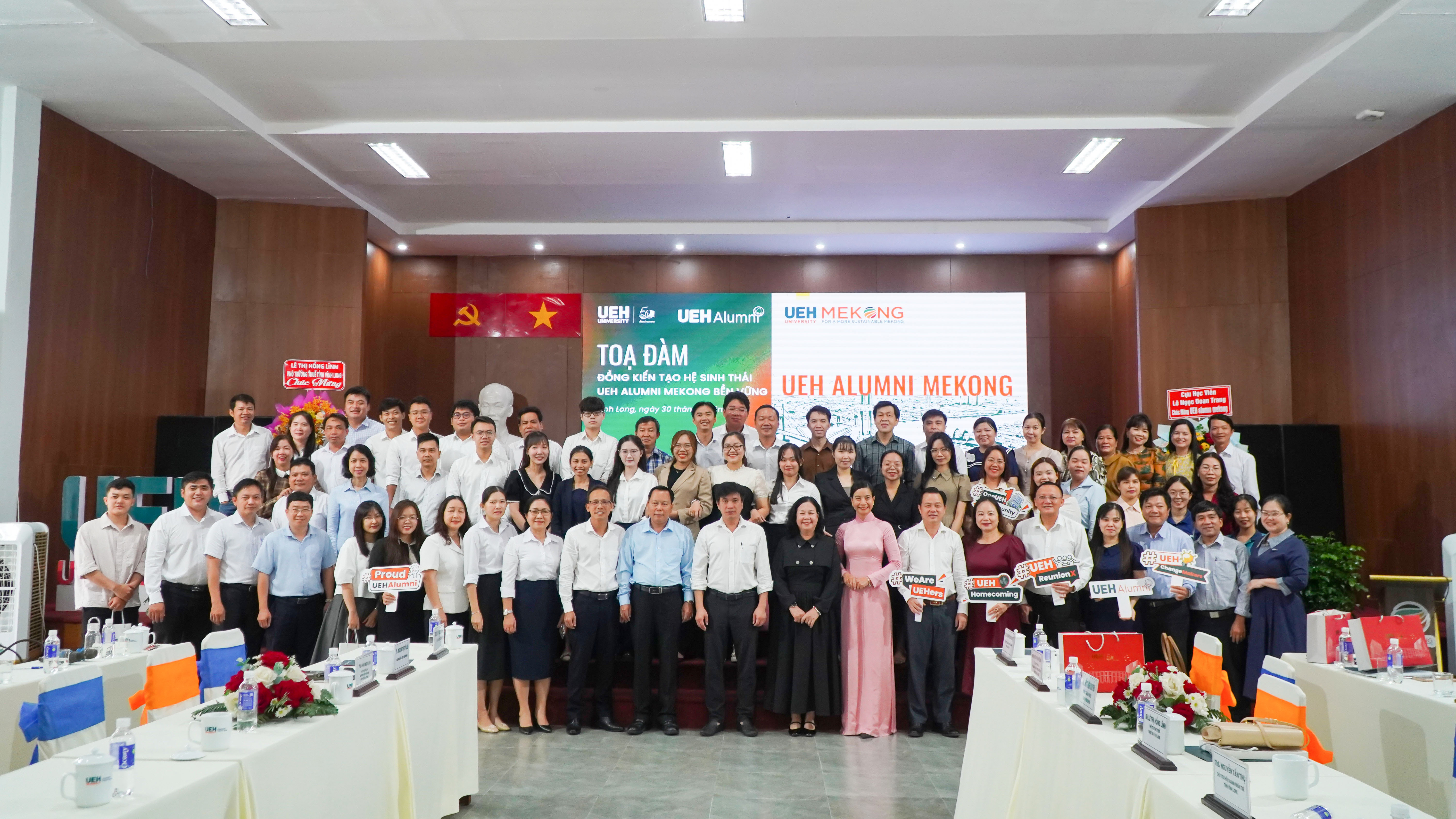 Tọa đàm: “Đồng kiến tạo hệ sinh thái UEH Alumni Mekong bền vững: Kết nối tri thức - Hội tụ nguồn lực - Lan tỏa giá trị vì sự phát triển vùng”
