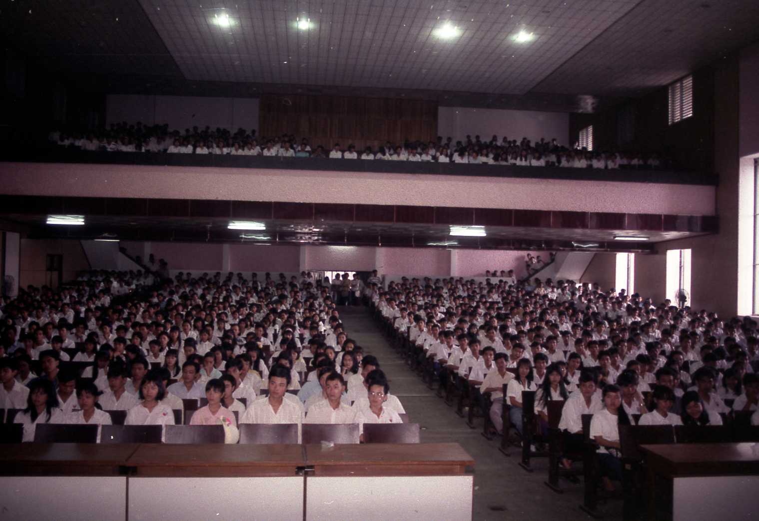 [UEH 50 - Giving] Từ khung hình ký ức đến hành trình gìn giữ di sản
