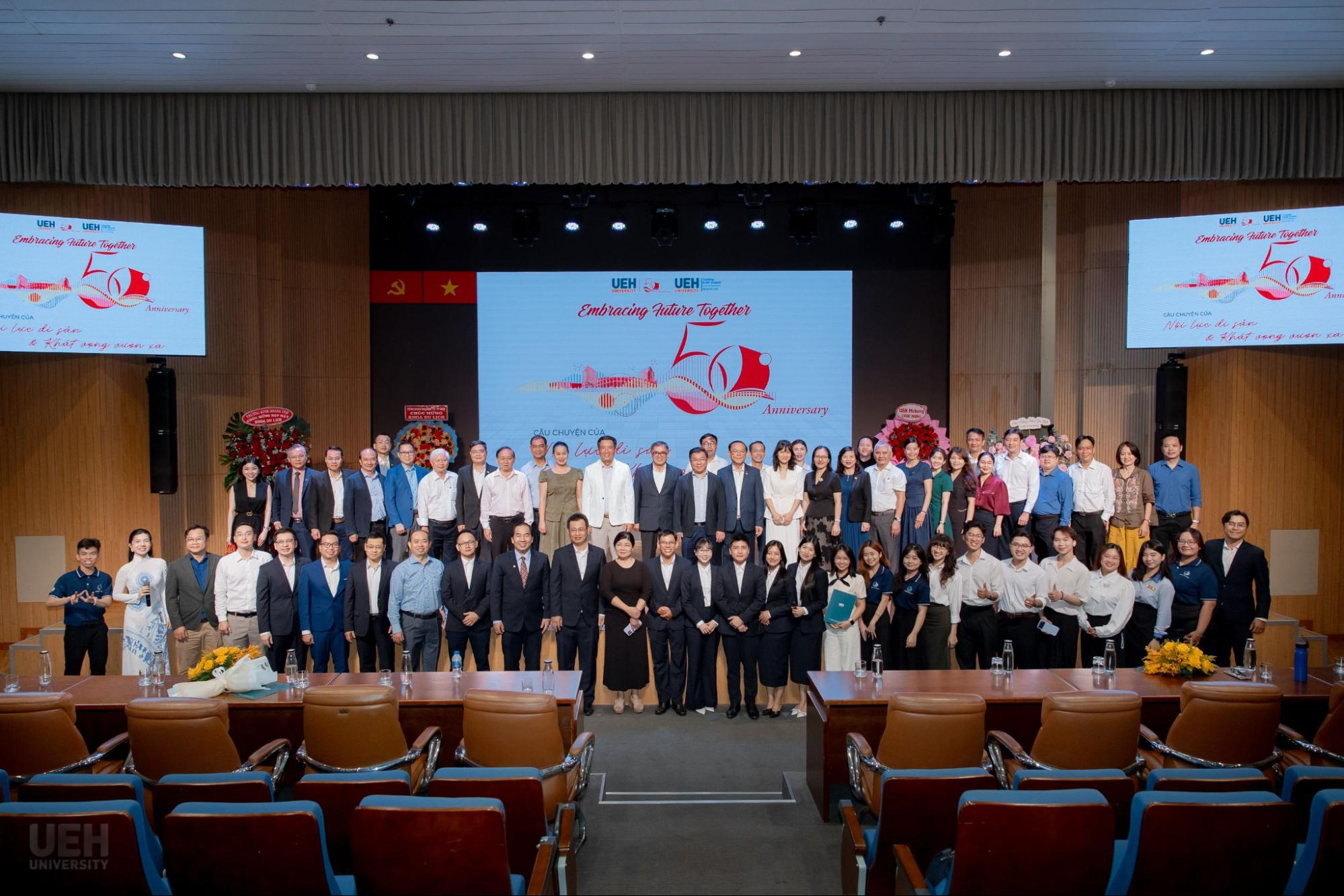 [UEH Alumni Reunion] Ra mắt Ban Liên lạc Cựu người học Khoa Du lịch UEH: Kết nối các thế hệ, đồng hành kiến tạo giá trị bền vững