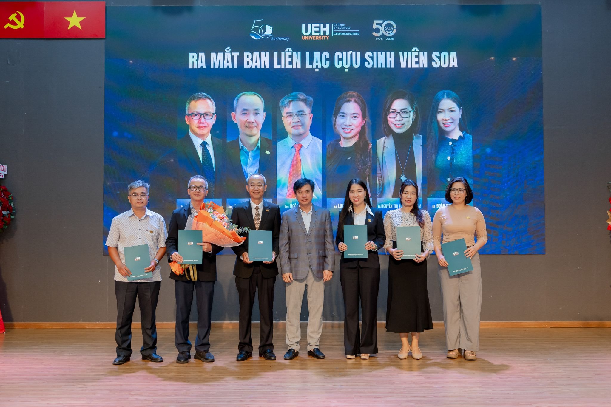 [UEH Alumni Reunion] Ra mắt Ban Liên lạc Cựu sinh viên Khoa Kế toán UEH: 50 năm kiến tạo giá trị, kết nối tương lai