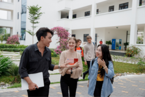 Tìm Hiểu Tâm Lý Lo Lắng Khi Nói Tiếng Anh Của Sinh Viên Năm Nhất Không Thuộc Chương Trình Đào Tạo Tiếng Anh Thương Mại Tại UEH
