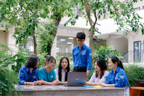 Con Người – Nhân Tố Trung Tâm, Quyết Định Đến Sự Phát Triển Ổn Định, Bền Vững Của Đất Nước